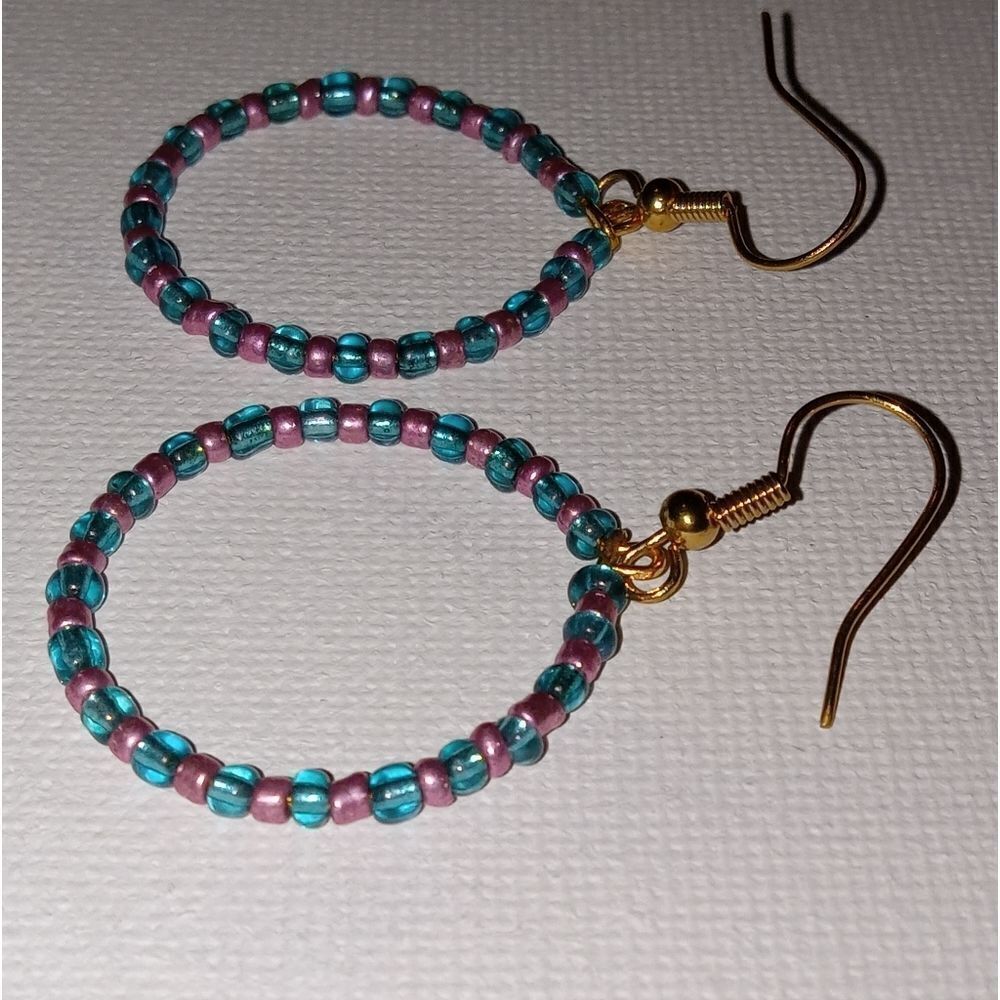 5/$25 CLEARANCE Teal and pink beaded circle earrings